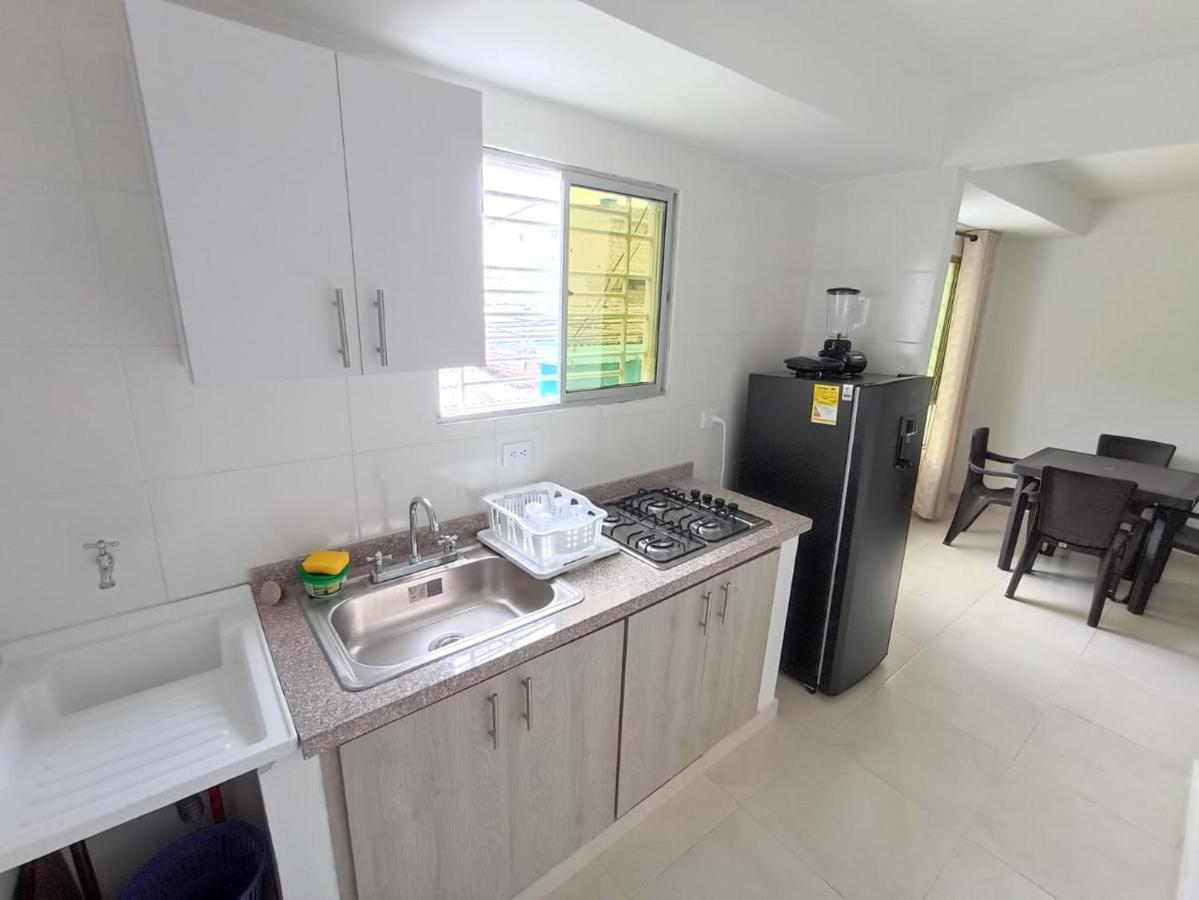 Apartamento Nuevo A Una Cuadra Del Rodadero Gaira Kültér fotó