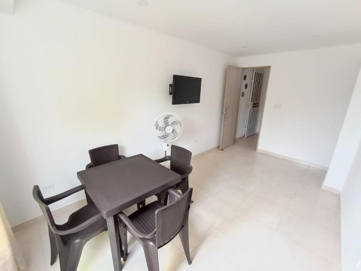 Apartamento Nuevo A Una Cuadra Del Rodadero Gaira Kültér fotó